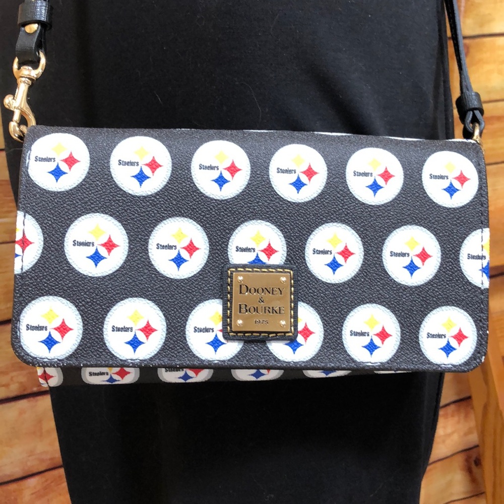 Dooney & Bourke Steelers crossbody